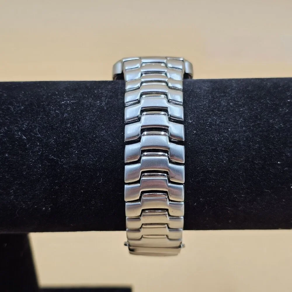 Geneva Quartz Silver Tone Men's Stainless Steel Watch Japan Movt Luminous Hands